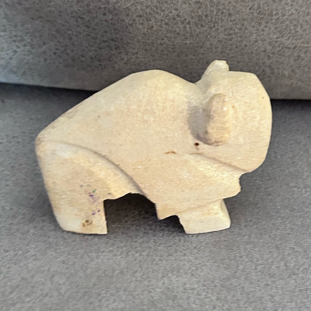 50%offW❤️ Vintage Zuni Carved Stone Buffalo Bison Fetish Figurine p03